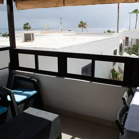 Angelmoon Modern & Sea Views Daire