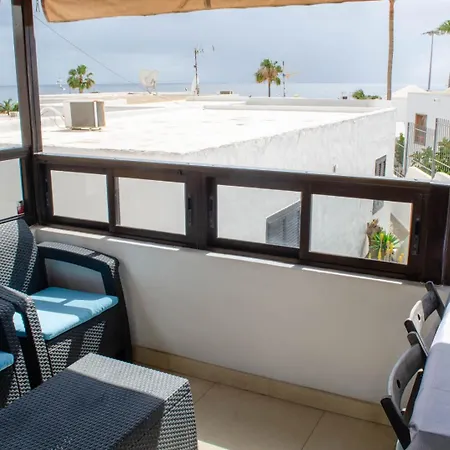 Angelmoon Modern & Sea Views Апартаменты *
