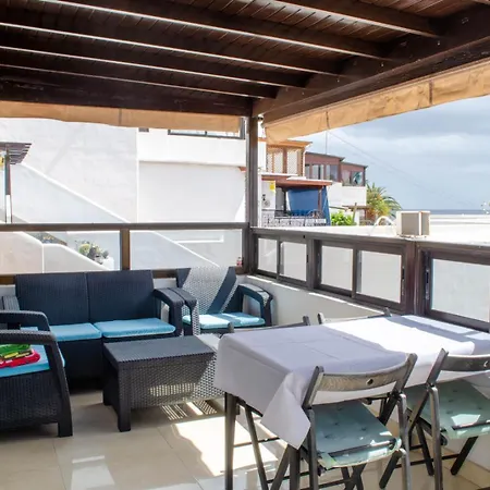 Апартаменты Angelmoon Modern & Sea Views